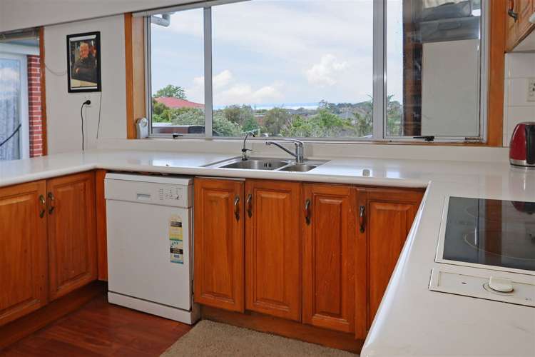 4247 Great North Road Glendene_14