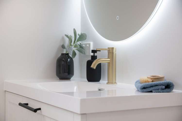 147B Whangaparaoa Road Red Beach_22