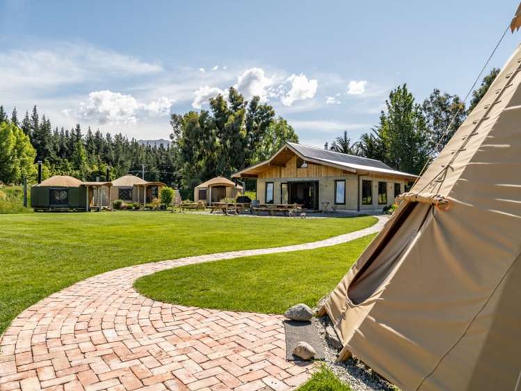 79 Riverbank Road Wanaka_19