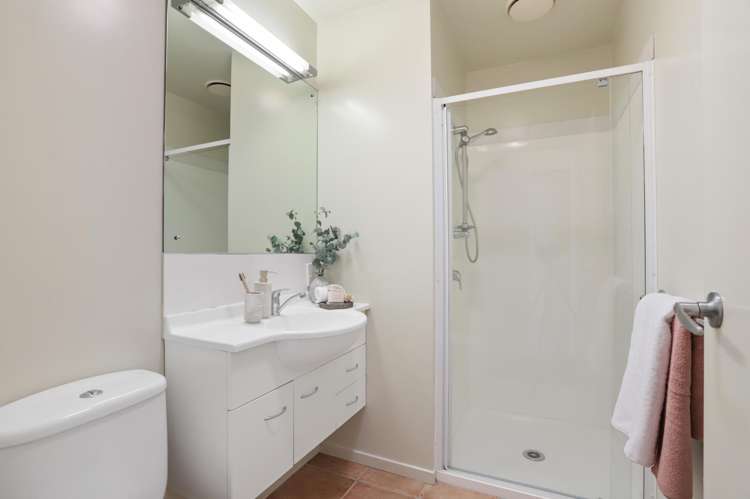 103G Glengarry Road Glen Eden_16