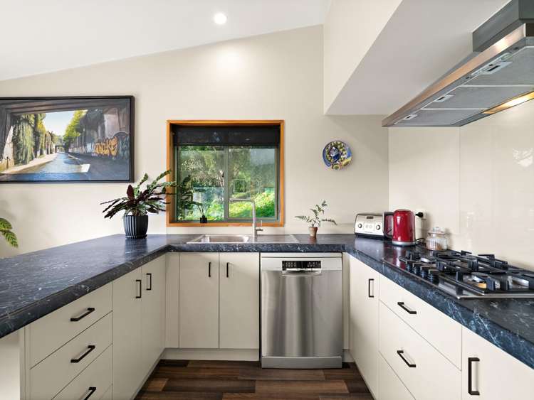 19 William Street Careys Bay_3