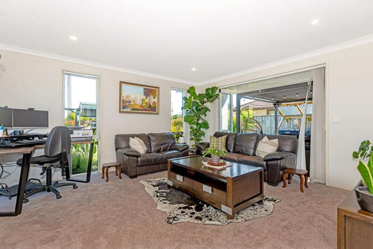 49 Sterling Park Lytton West_5