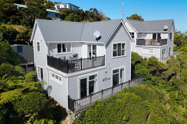 Sun Soaked Living with Leafy Green Outlook