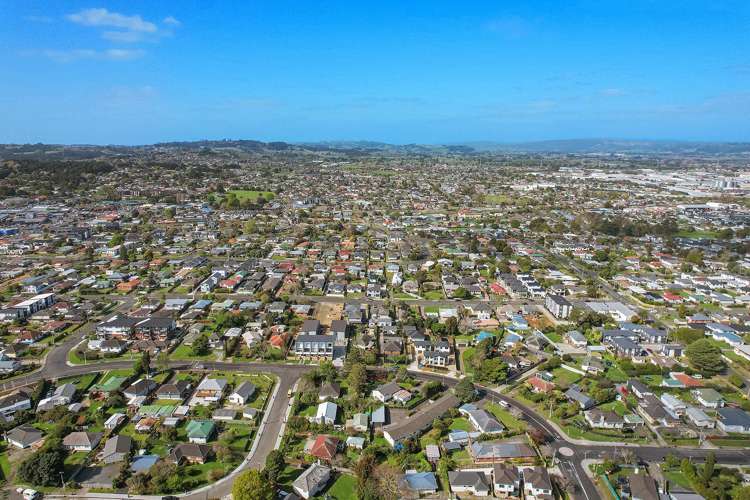 2/31 Bowater Place Manurewa_11