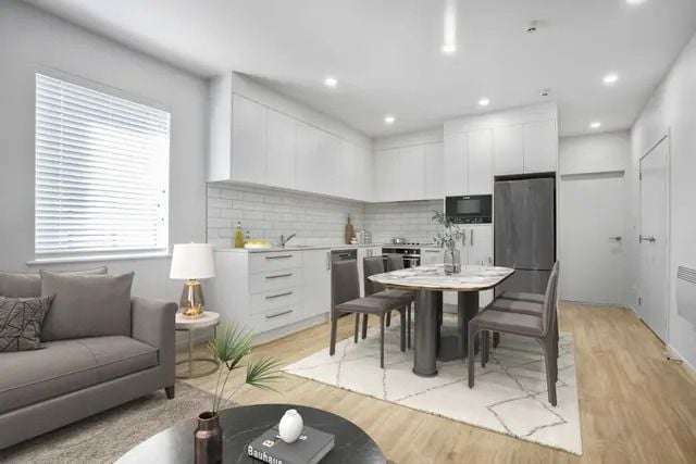 Sunny 2-bedroom ground floor apartment