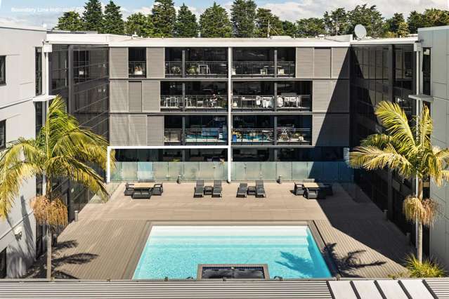 Poolside Living at the Mount