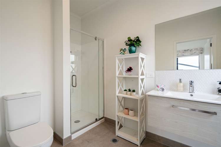 5 Frank Gill Road Hobsonville_14