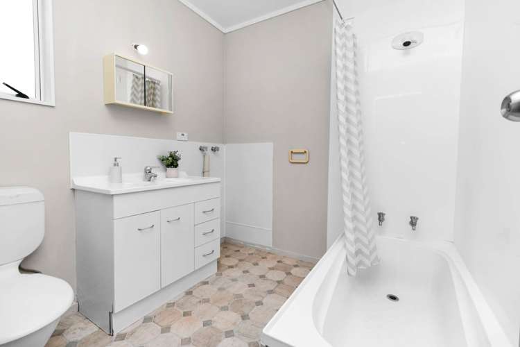 5 Blythe Place Glendene_14