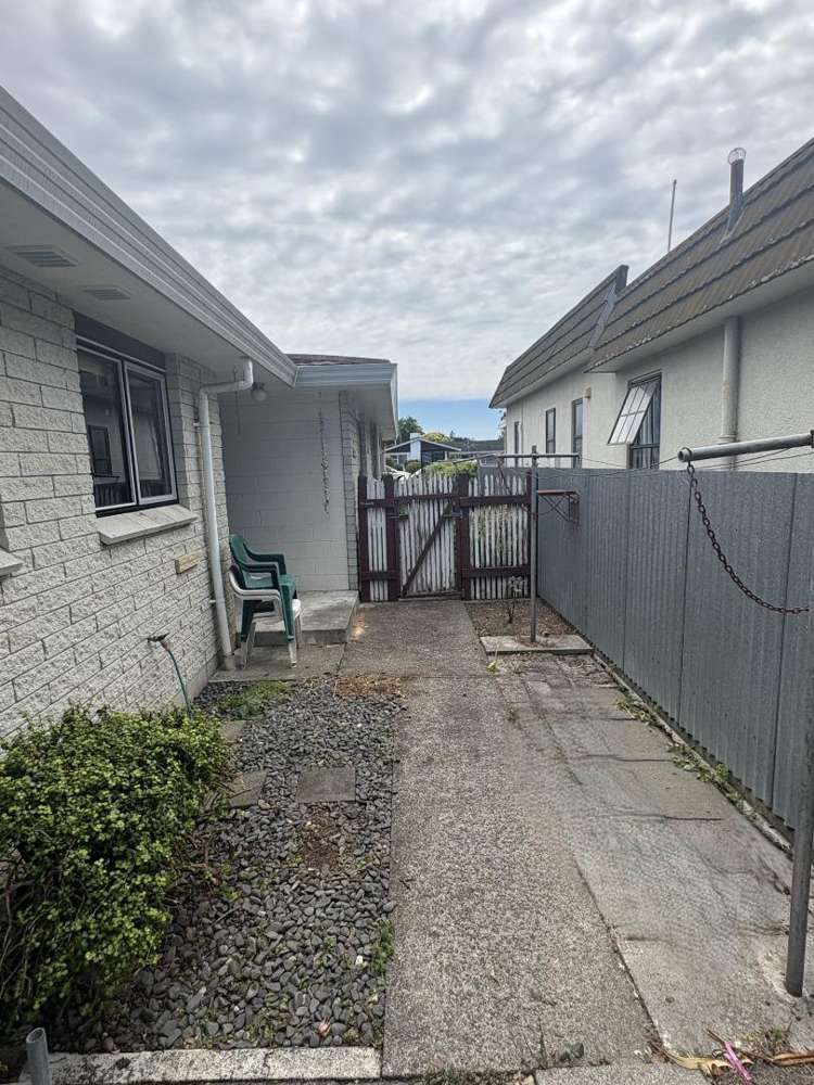 2/500 Avenue Road West 10482_17