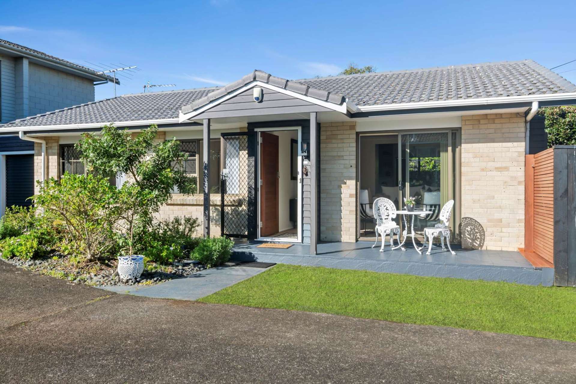 1/5 Lake Pupuke Drive Takapuna_0