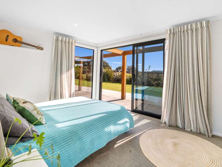 143 Homestead Road Weston_14