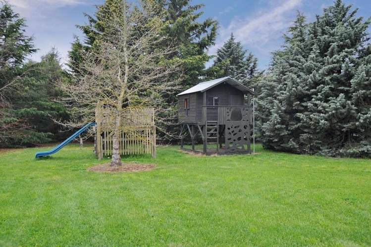 454 Johns Road Fernside_34