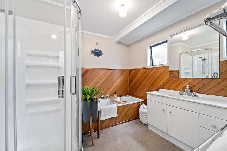 1/685 East Coast Road Browns Bay_14