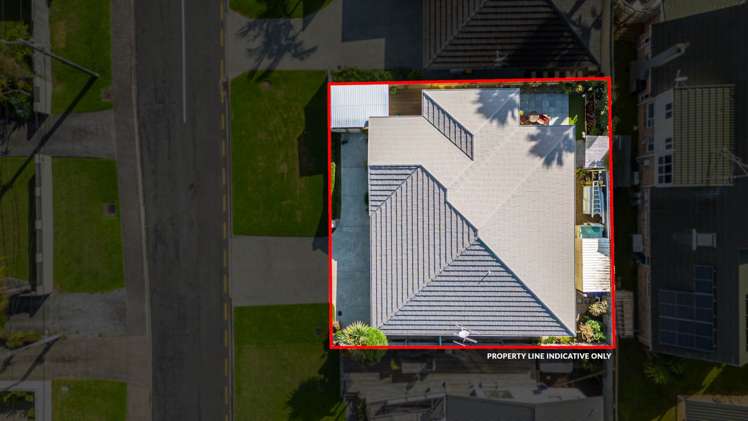 5 Laurie Street Red Beach_32