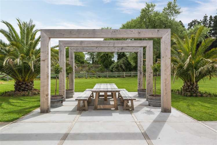 2 Riverside Way Amberley_13