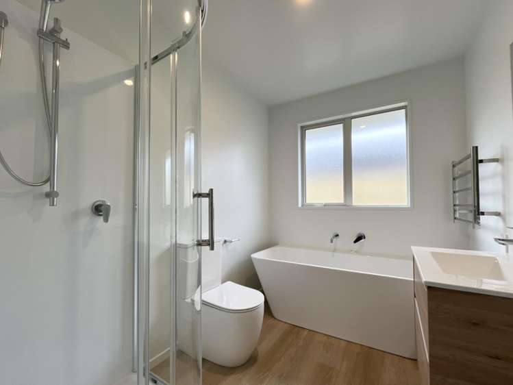 15 Campbell Drive 1476_7