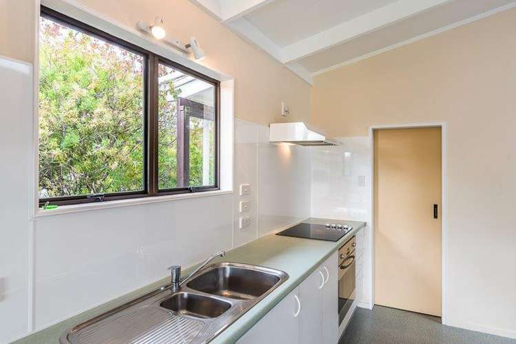 44 Parakai Street Paraparaumu_6