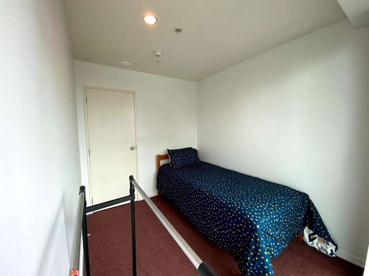 22L/76 Albert Street City Centre_9