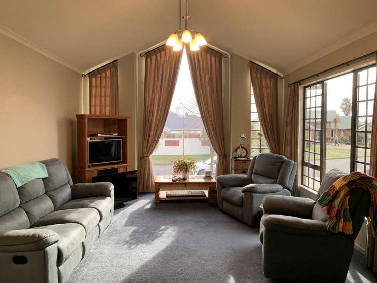 2 Stratford Place Huntington_5