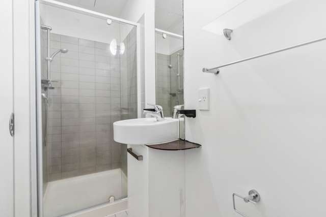 1210/10 Waterloo Quadrant Auckland Central_4