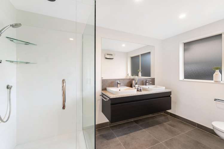 36 Woodgers Way Somerville_24