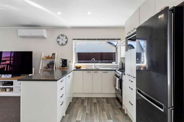 2/33 Alma Crescent Papakura_7