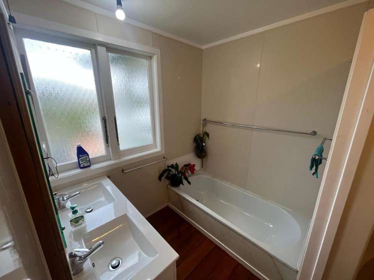 2/425 Great North Road Henderson_11