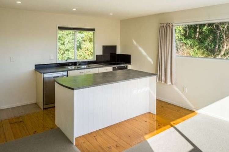 26A Kiriwai Road Paremata_9