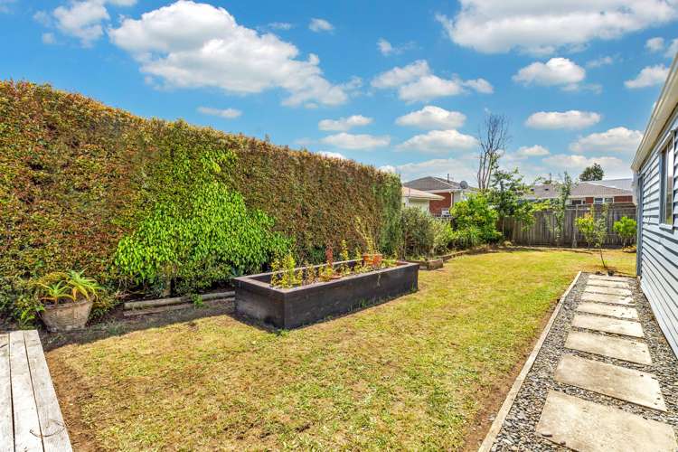 61 Smale Street Point Chevalier_15