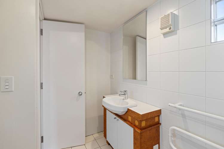 17 Allister Avenue Merivale_19