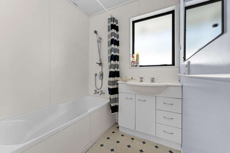 35 Huia Street Waiuku_9