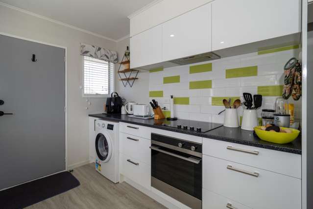 83/4 Cox Street Ashburton_2