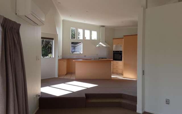 4a Rahui View Oakura_4