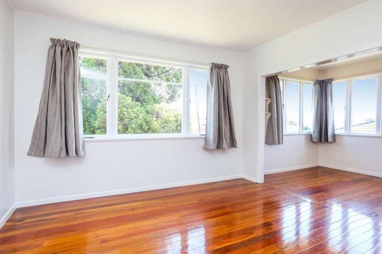 64 Hutchinson Avenue New Lynn_2