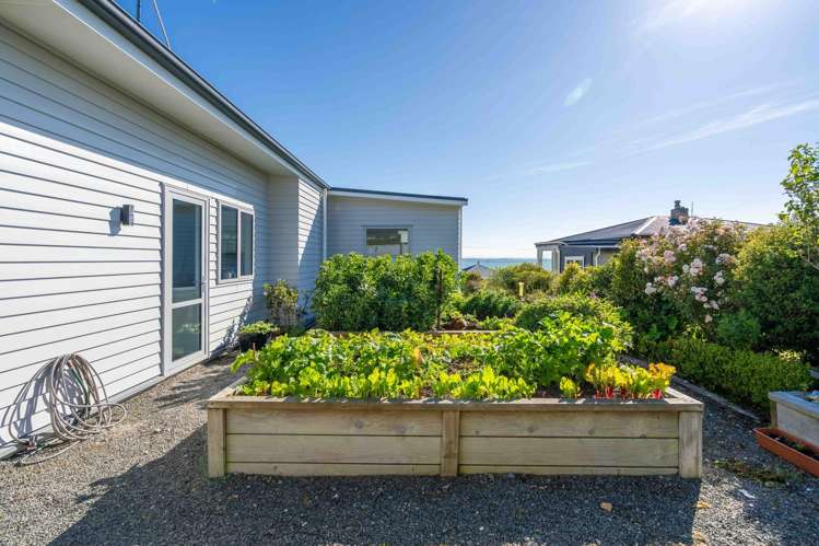 9 Violet Street Riverton_18