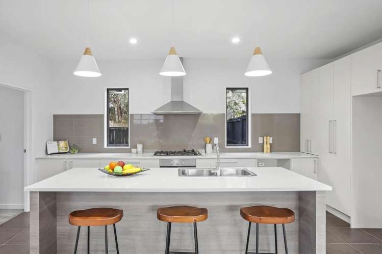 108 Simpson Road Henderson Heights_8