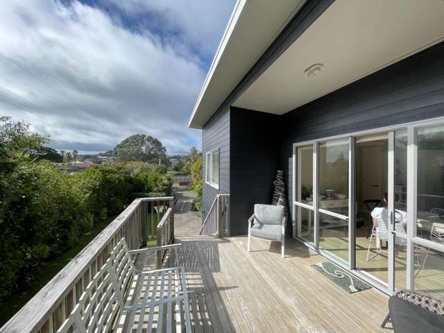 18 Laurie Street Red Beach_1