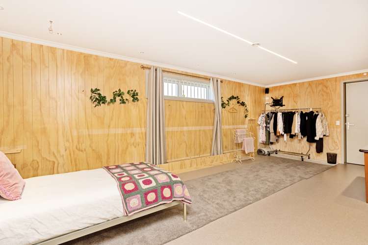 9 Barker Place Waikiwi_25