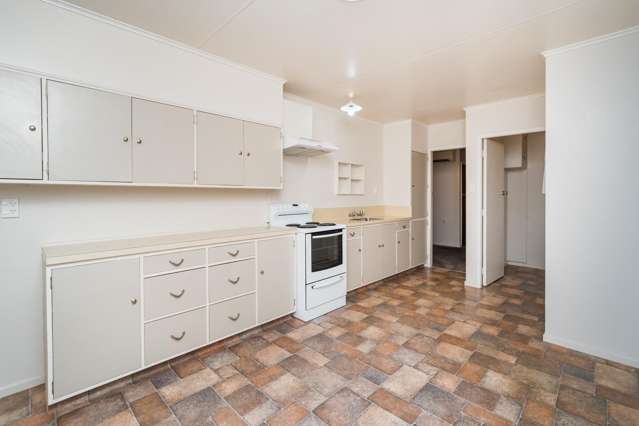 15B Wikiriwhi Crescent Awapuni_3