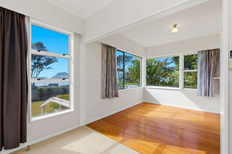 99 Beach Road Otumoetai_10