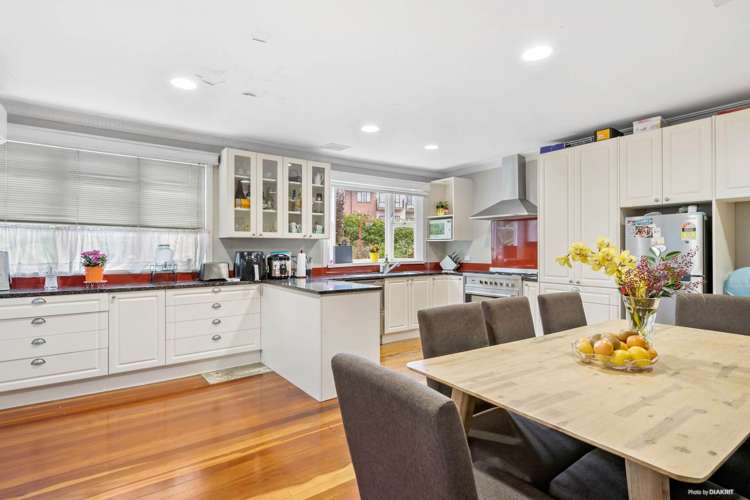 52 Astley Avenue New Lynn_1