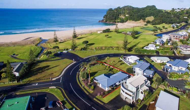 214 Onemana Drive Onemana_1