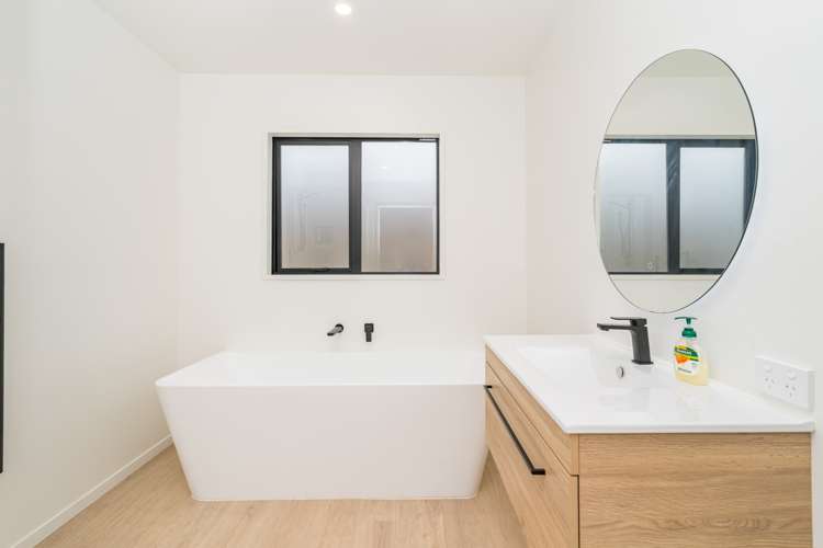 18d Paterson Road Mosgiel_13