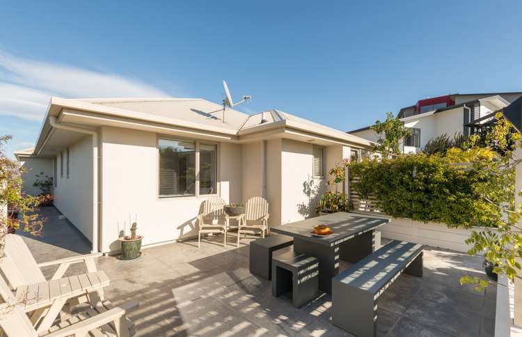 369 Princes Drive Britannia Heights_15