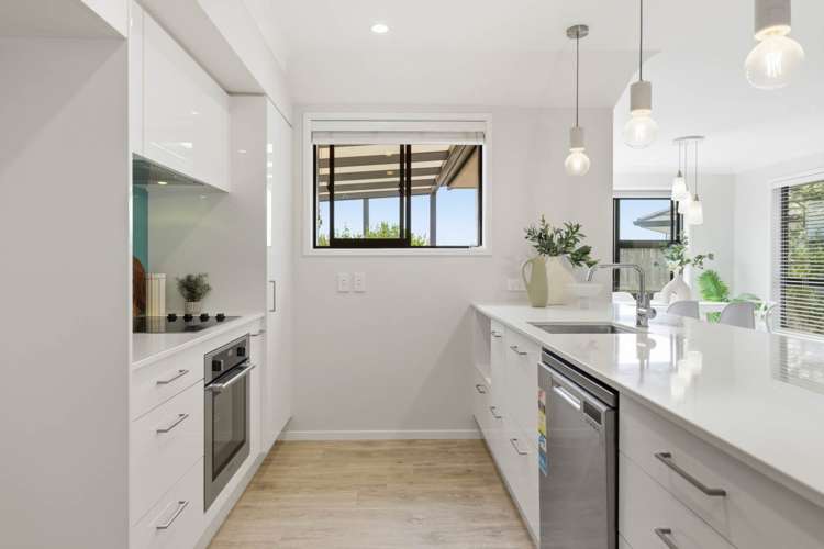 74 Bert Wall Drive Omokoroa_1