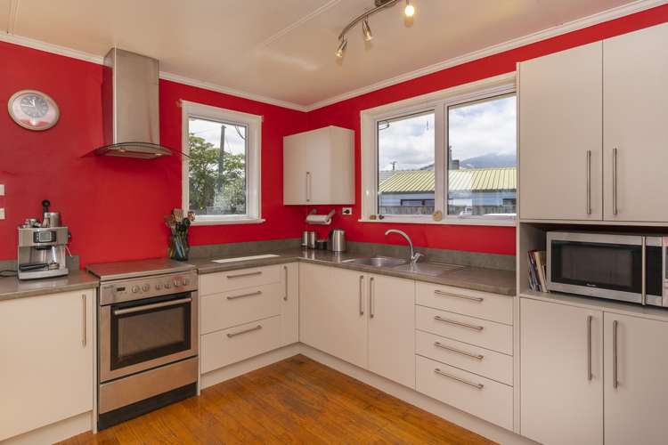 282 Seaview Road Stoke_4