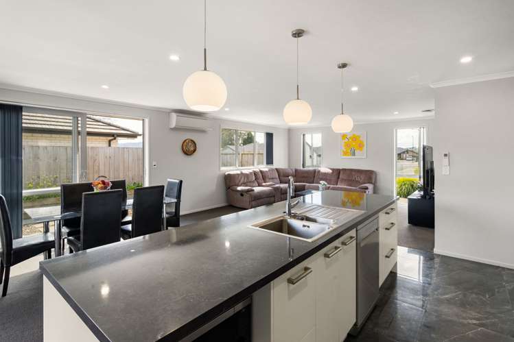 25 Rehua Drive_4