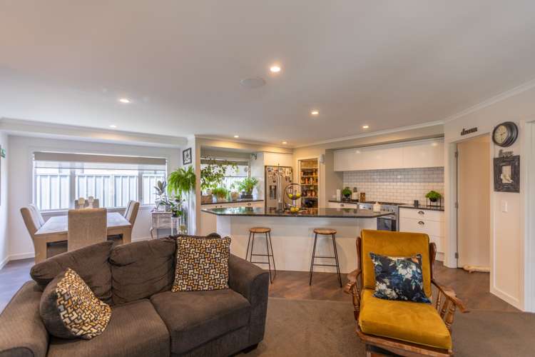 24 Pelorus Avenue Poraiti_16