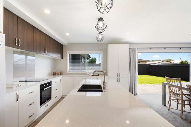 806a Sylvan Road Parkvale_1