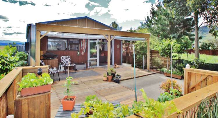 10 Freshford Plains Station Road Lumsden Surrounds_18